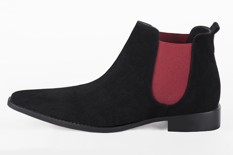 Matt black and cardinal red dress ankle boots for men. Tapered toe. Flat leather soles. Profile view - Florence KOOIJMAN